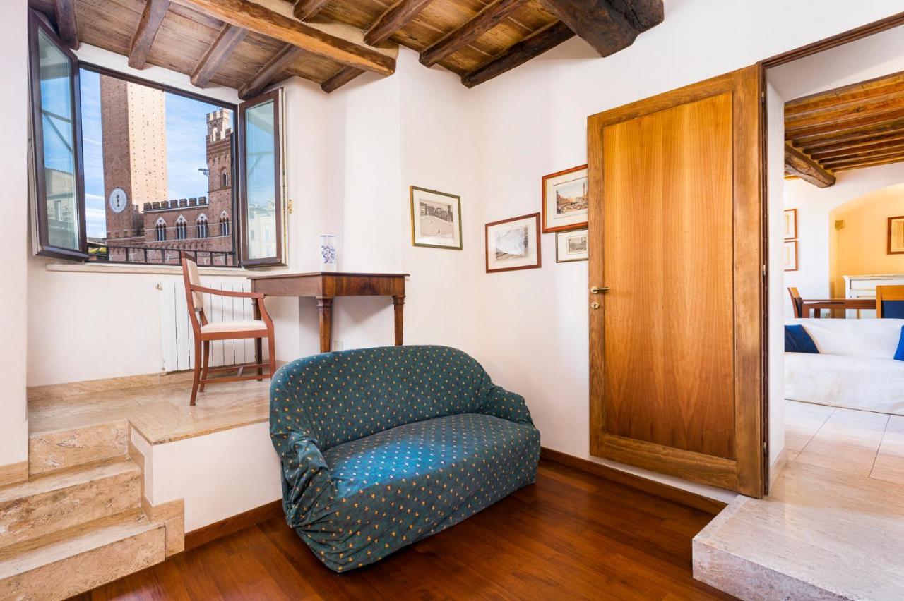 The Balcony Suite - Affaccio Su Piazza Del Campo Siena Kültér fotó